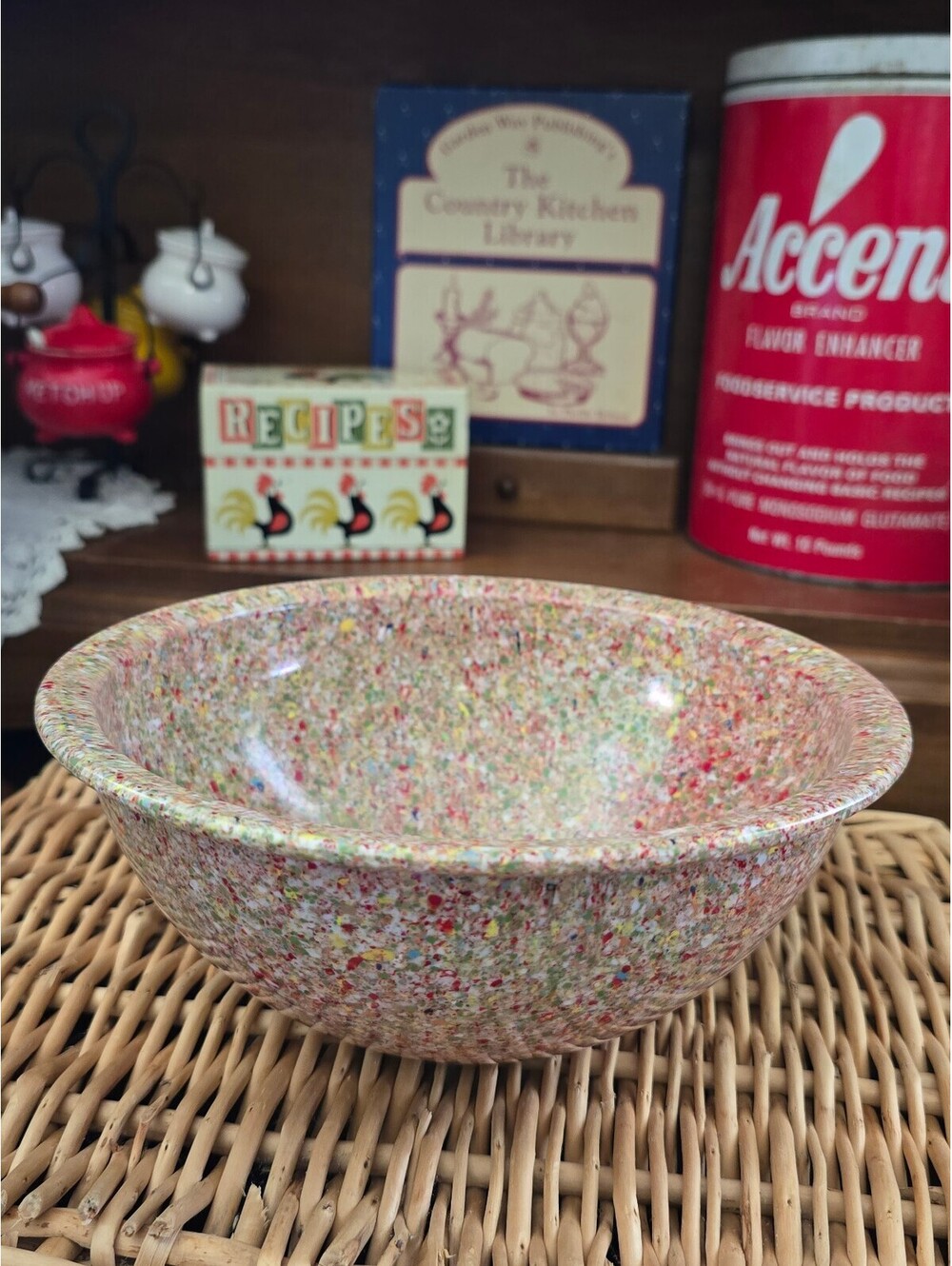 Vintage Brookpark melamine Confetti Splatter Mixing Bowl 8” Diameter